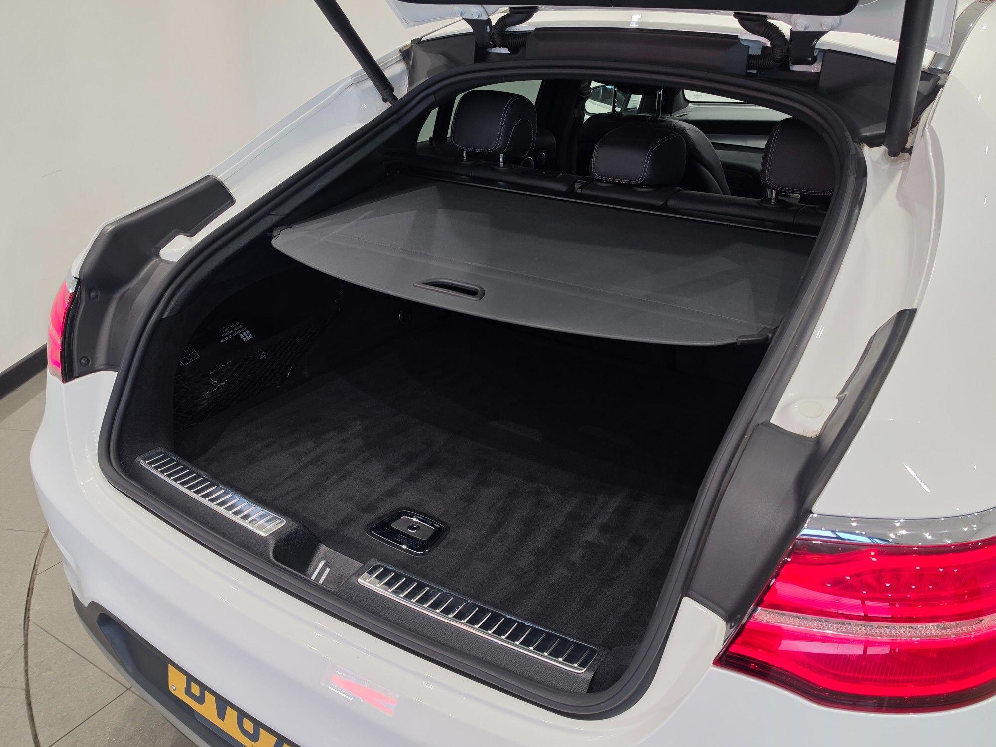 Mercedes-Benz GLC view 66