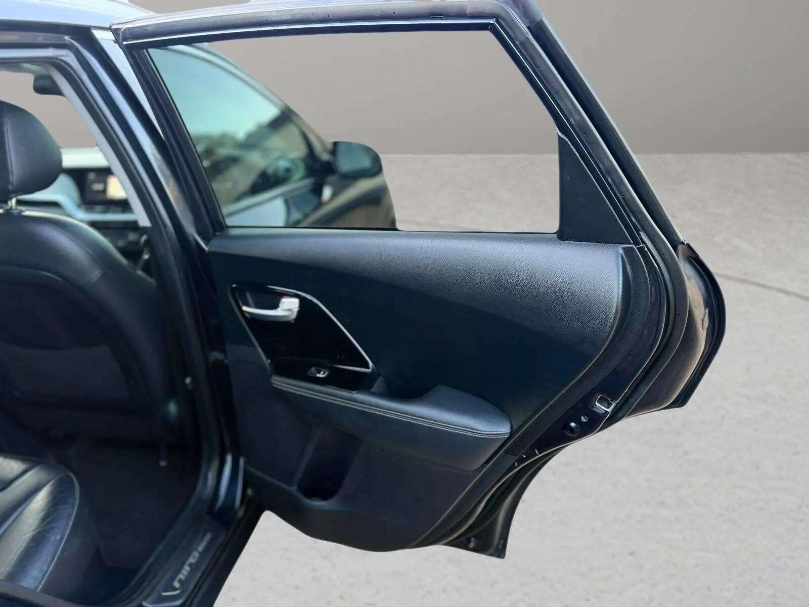 Kia Niro view 41