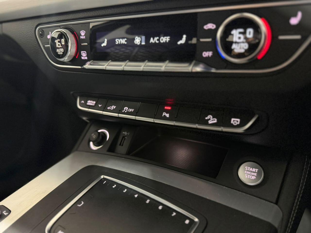 Audi Q5 view 23