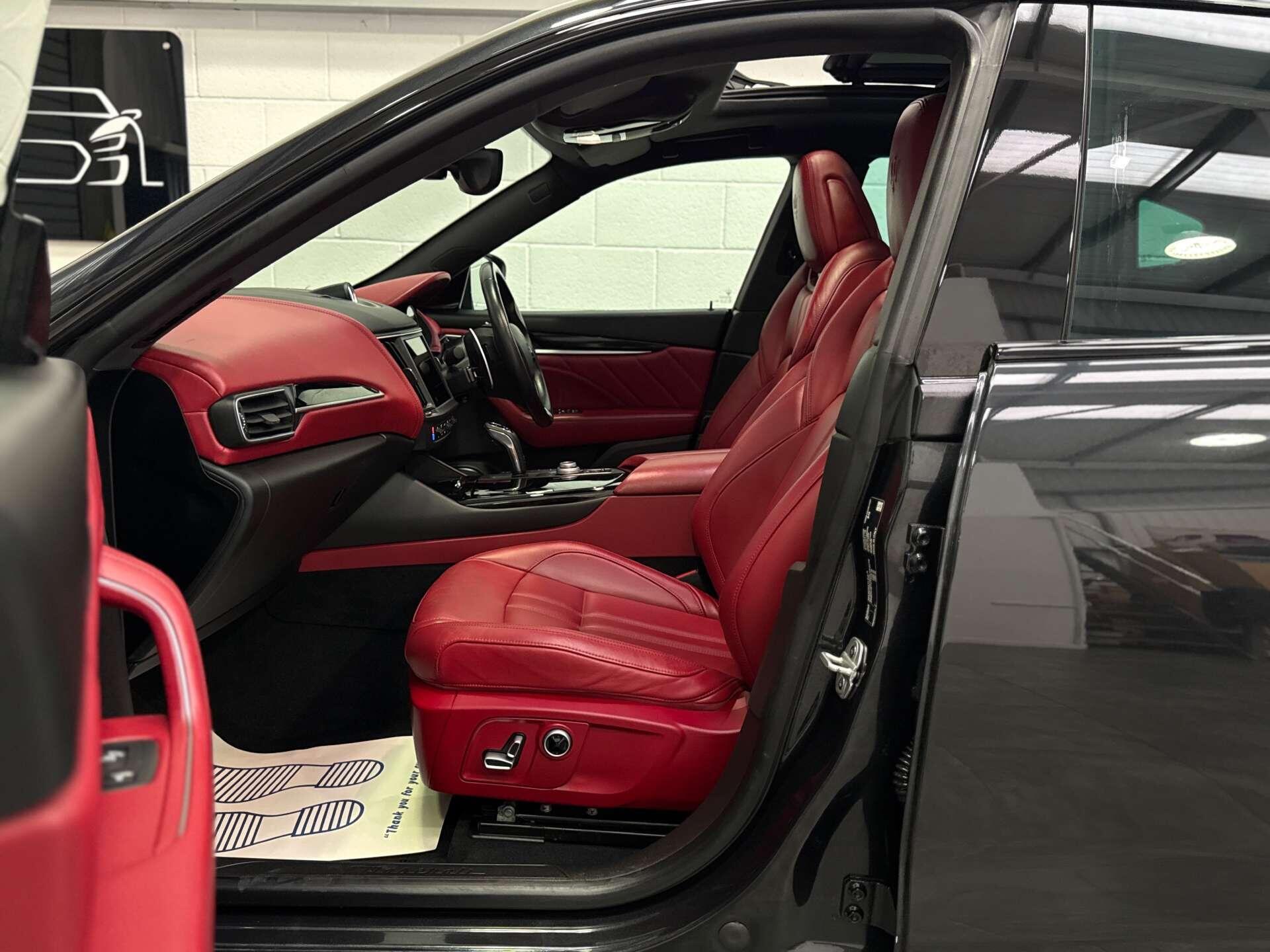 Maserati Levante view 17