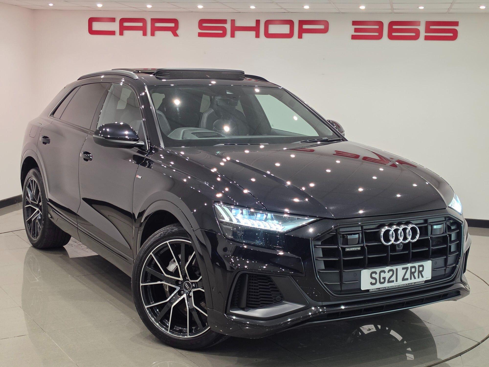 Audi Q8 view 60