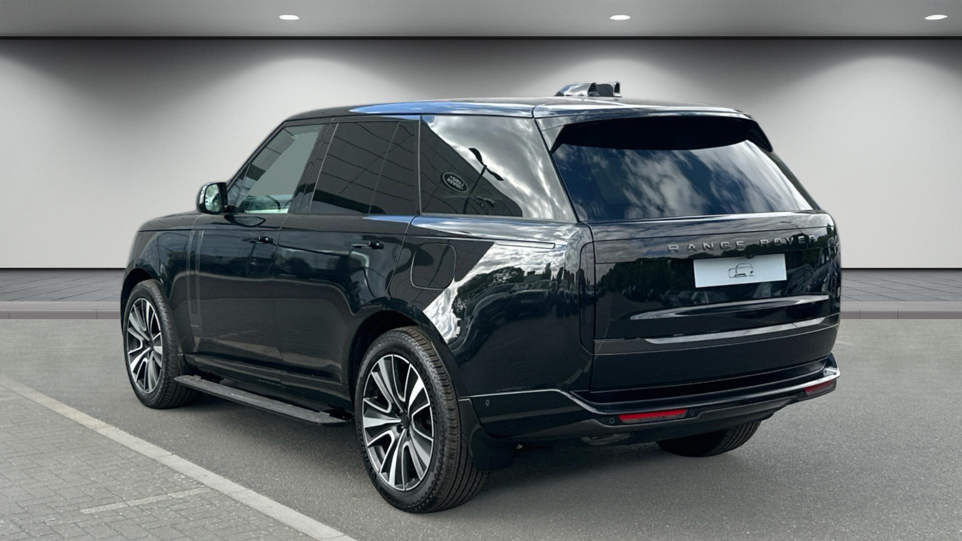 Land Rover Range Rover view 5