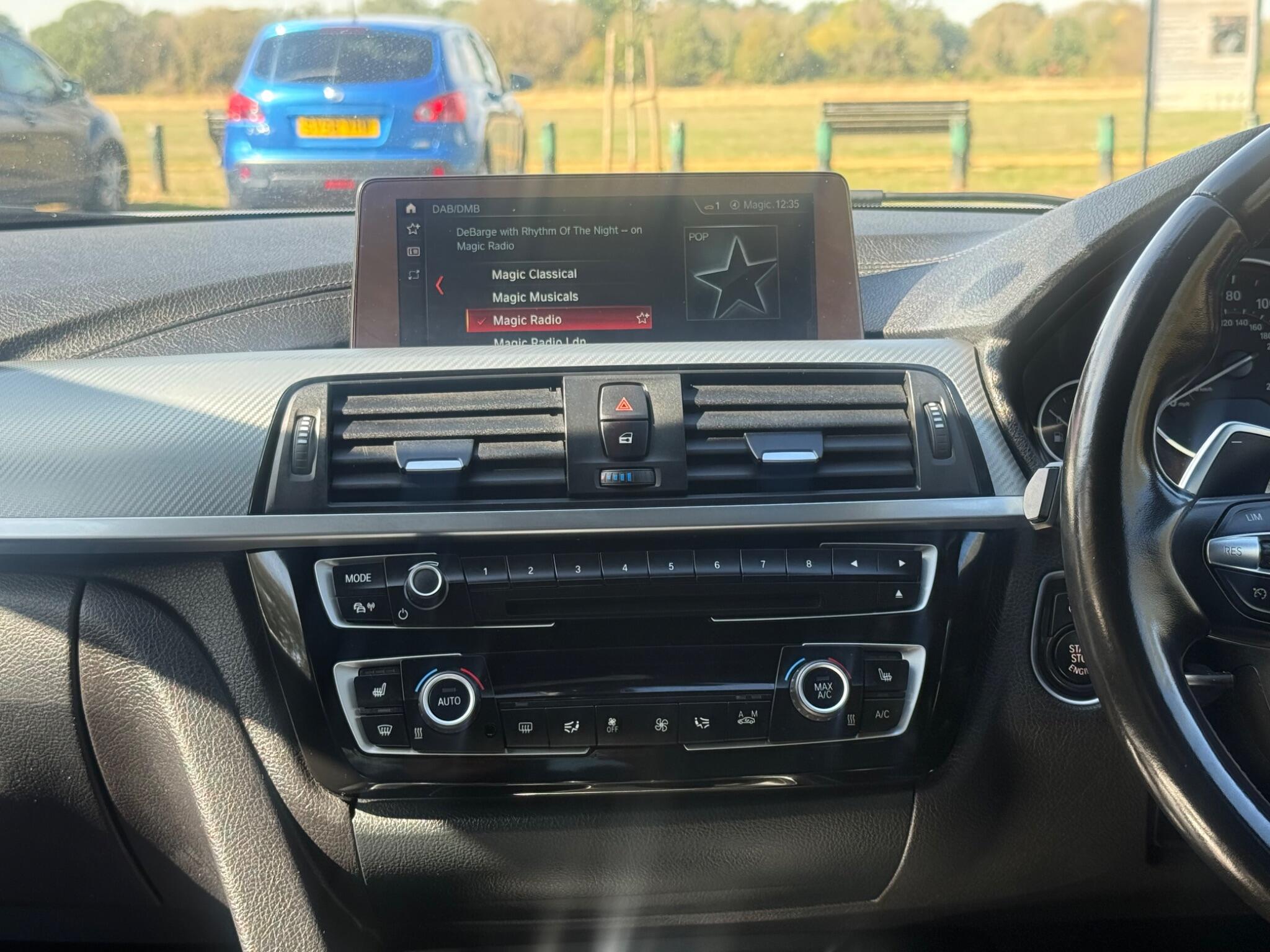 BMW 3 Series view 34