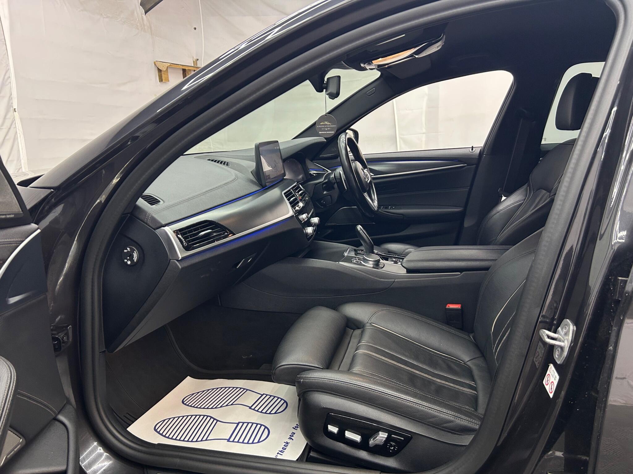 BMW 5 Series view 48