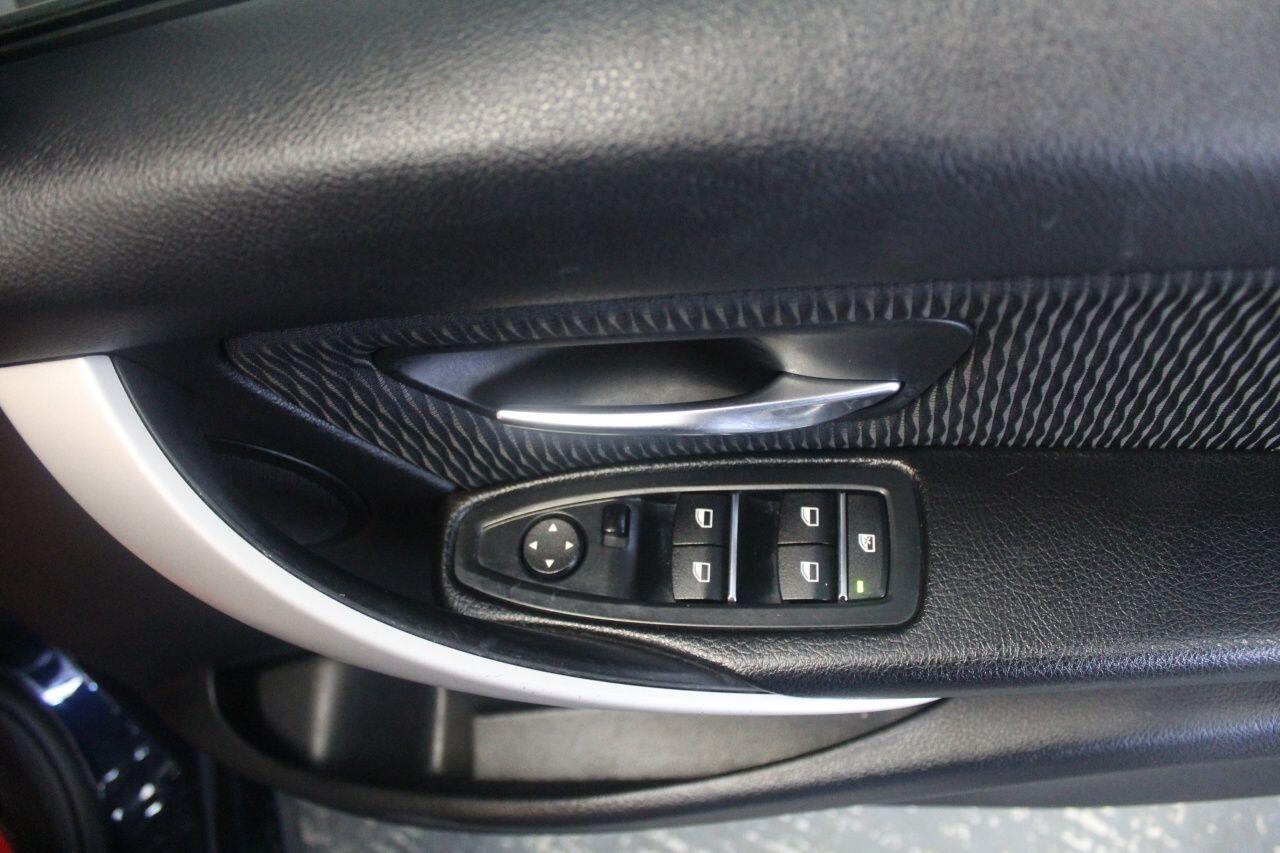 BMW 3 Series view 47