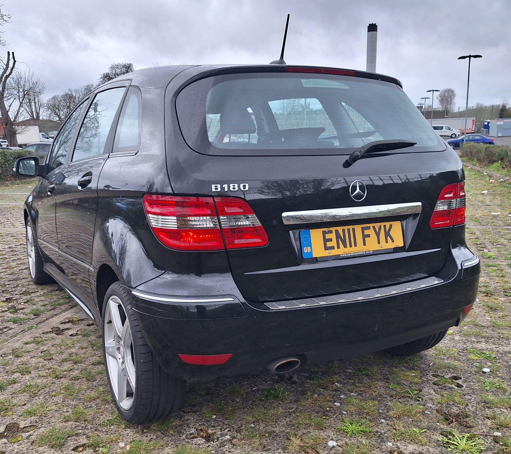 Mercedes-Benz B-Class view 6