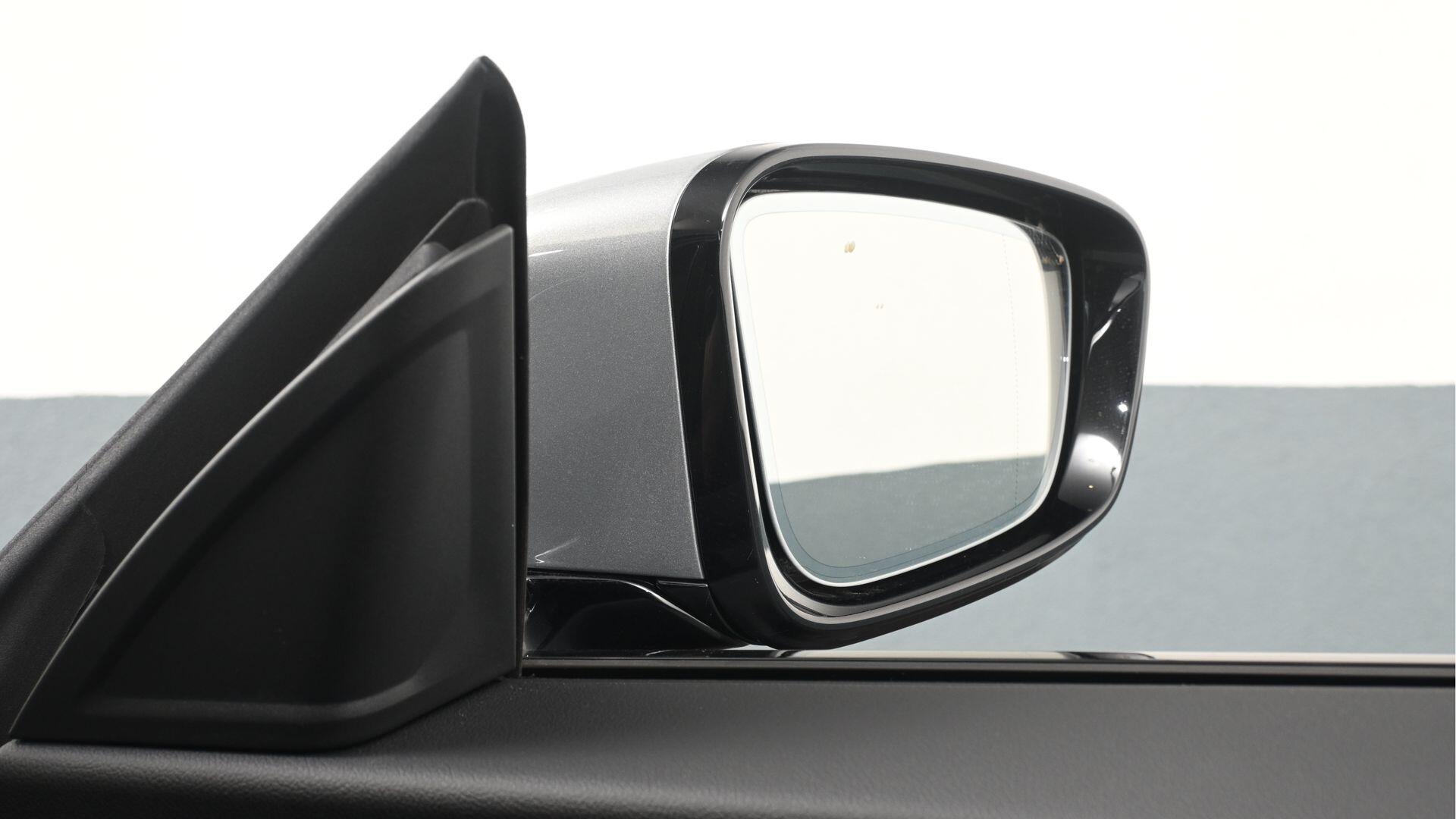 BMW 2 Series view 20