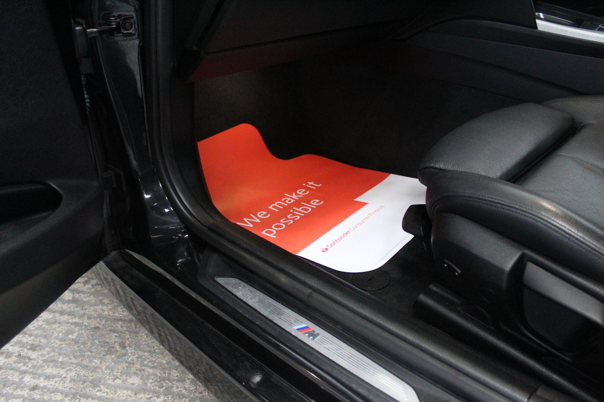 BMW 3 Series view 31