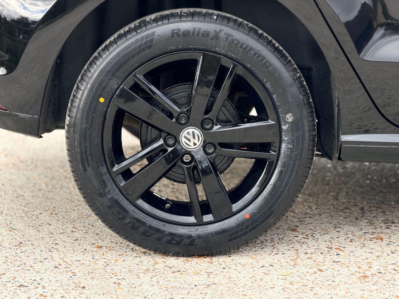 Volkswagen Polo view 13
