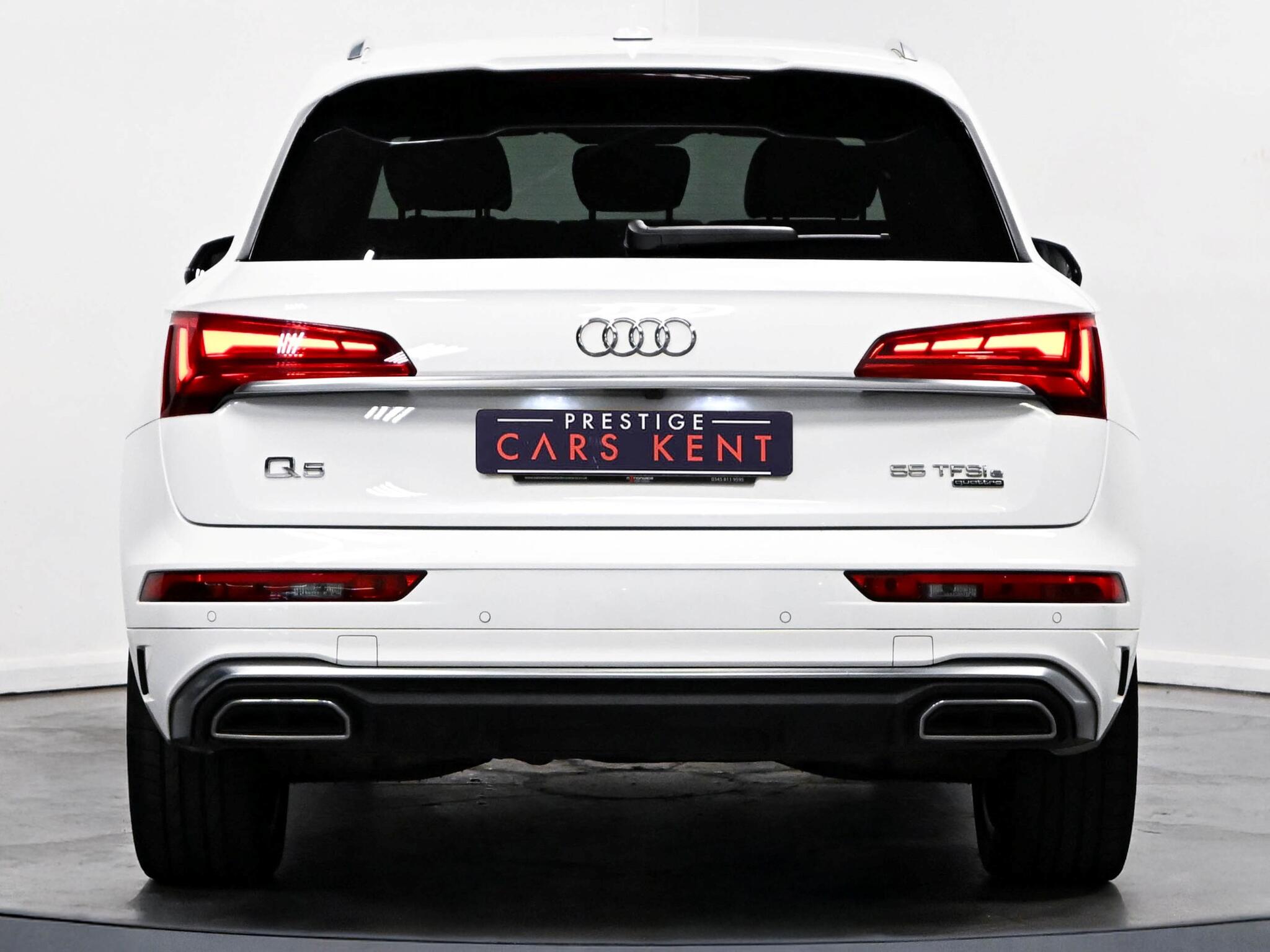 Audi Q5 view 21