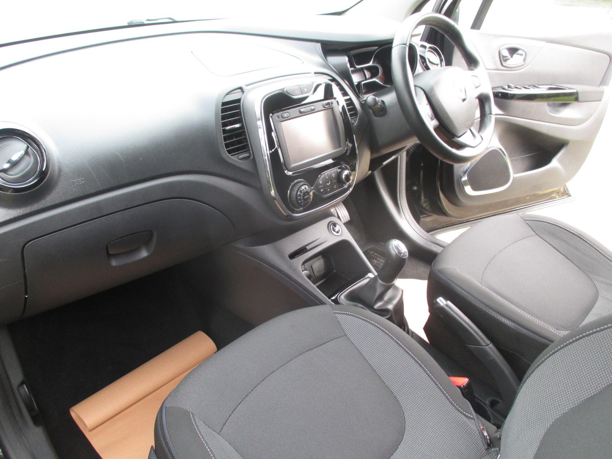 Renault Captur view 29