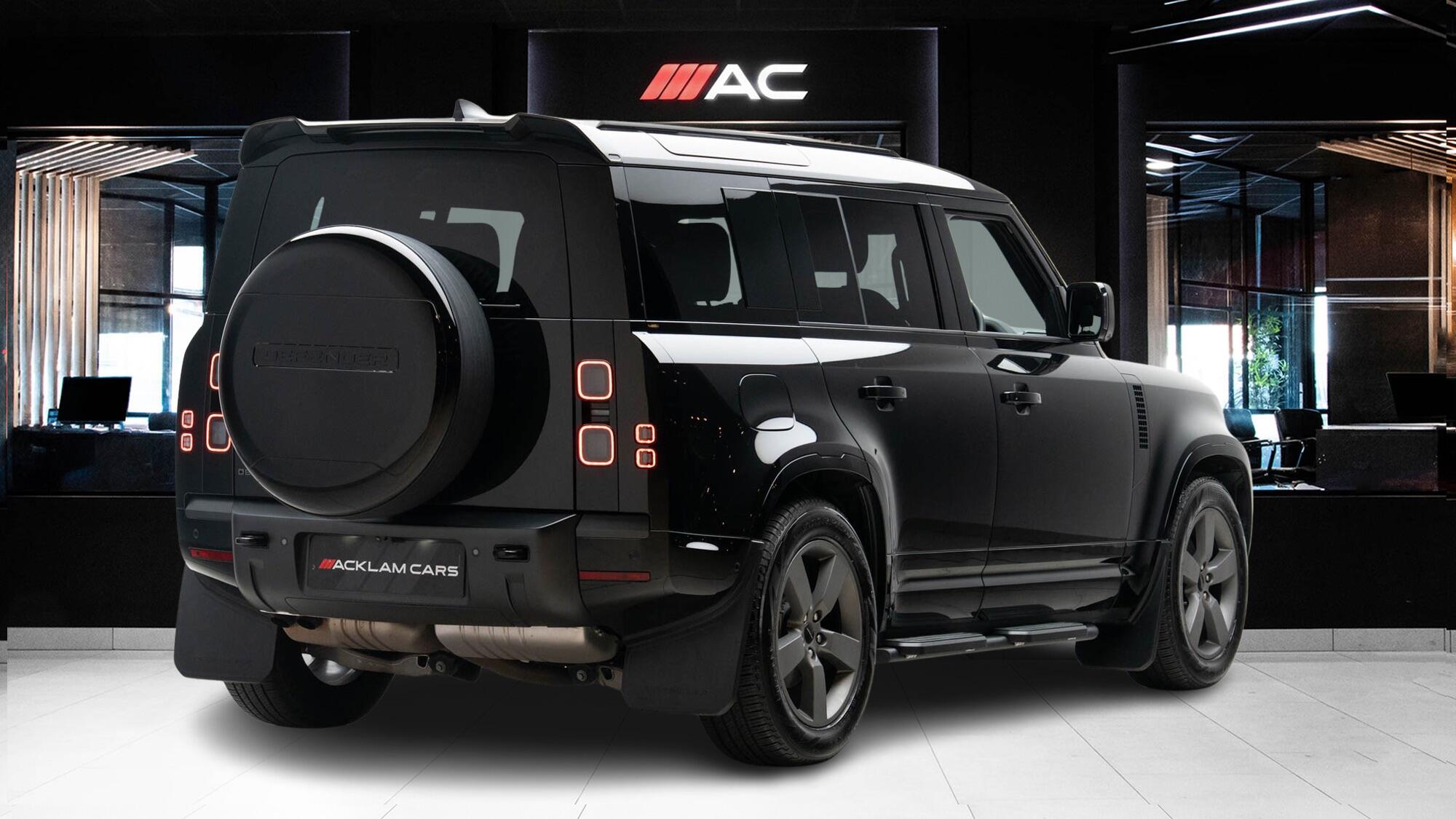 Land Rover Defender 110 view 6