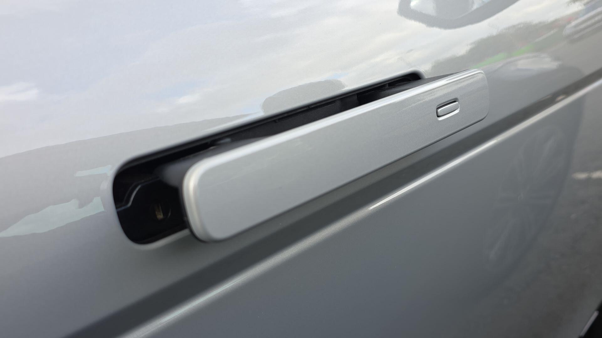 Land Rover Range Rover Evoque view 27
