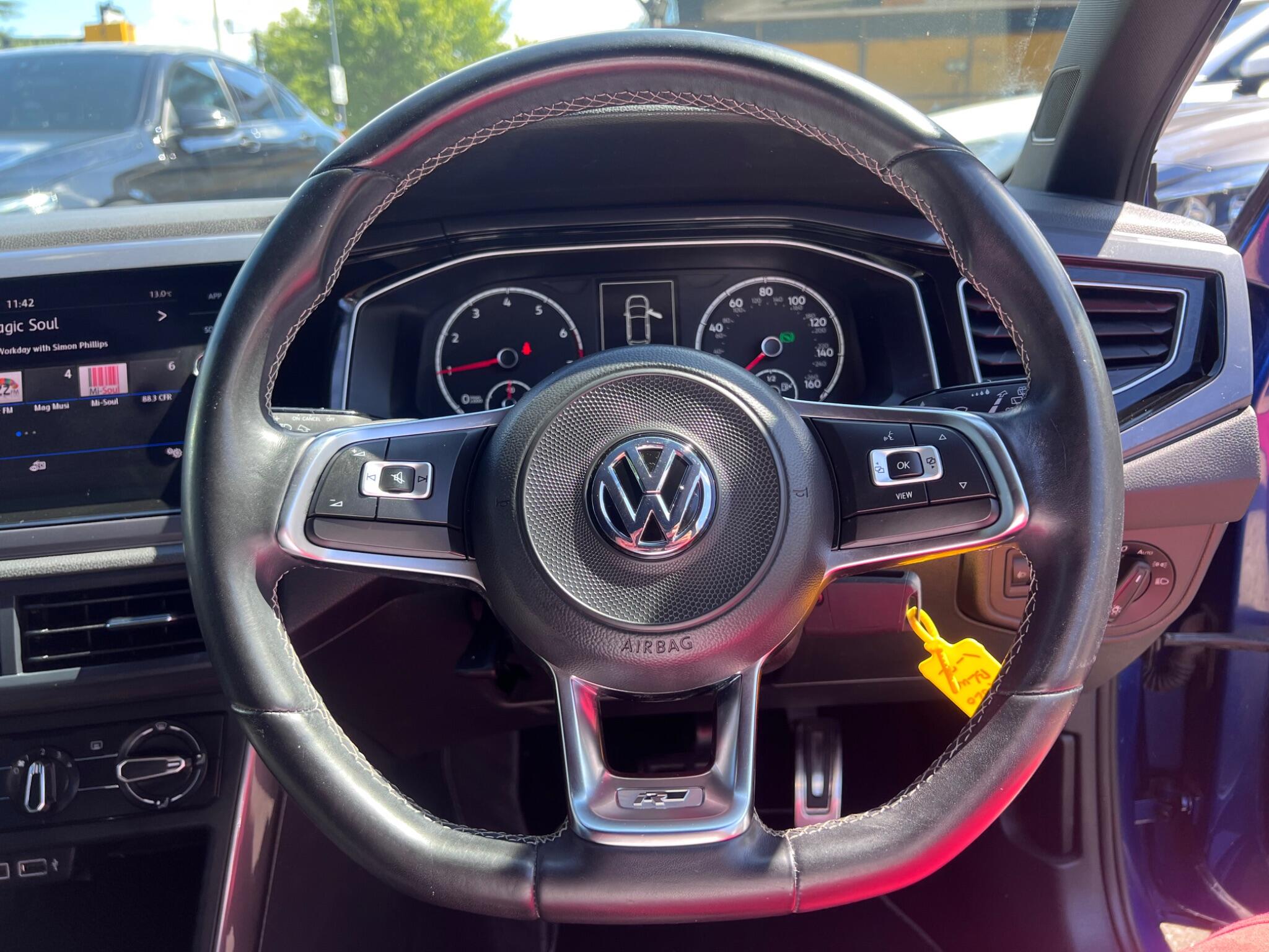 Volkswagen Polo view 19