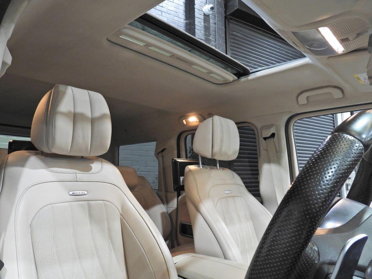 Mercedes-Benz G-Class view 18
