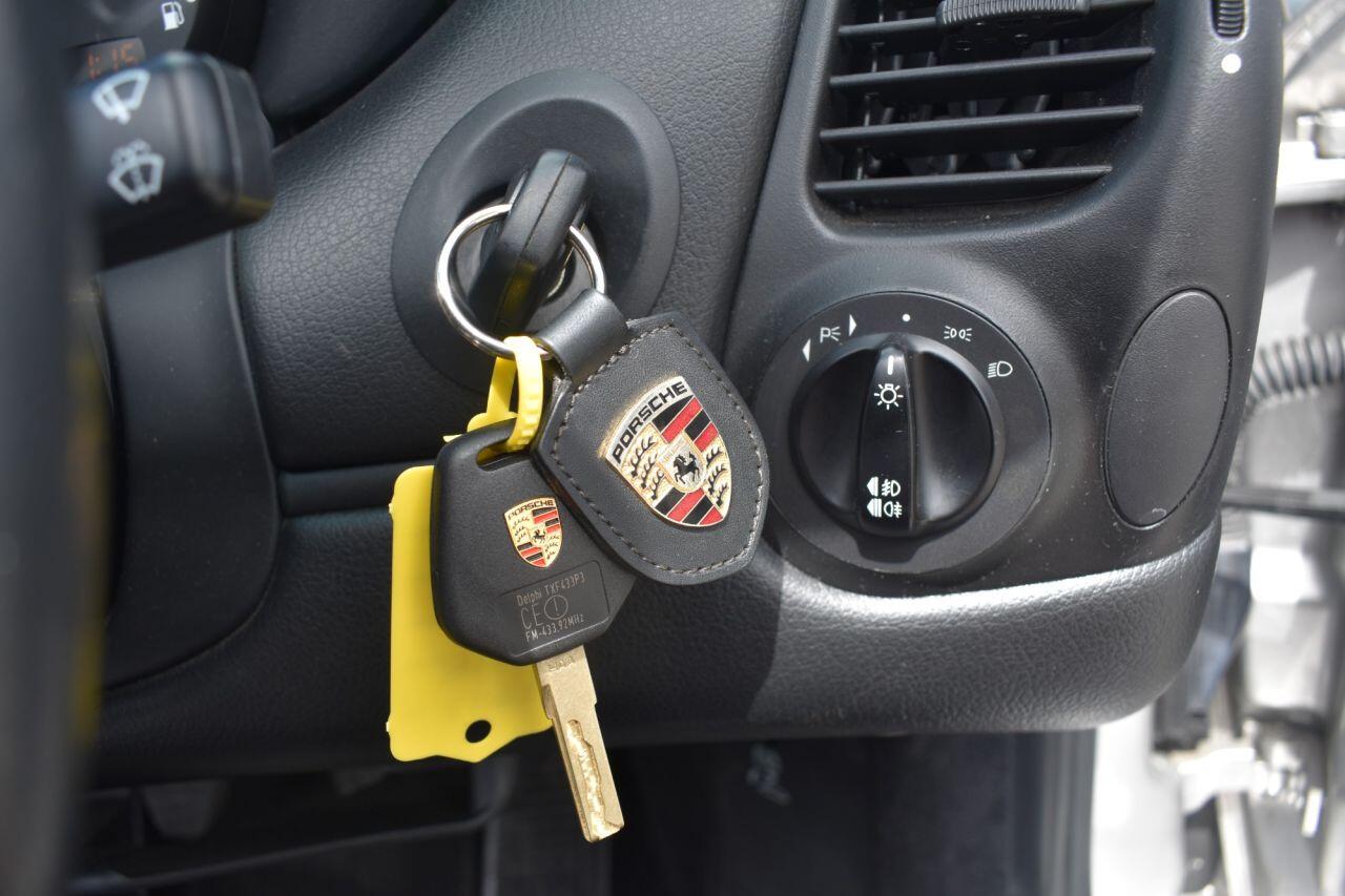 Porsche Boxster view 33