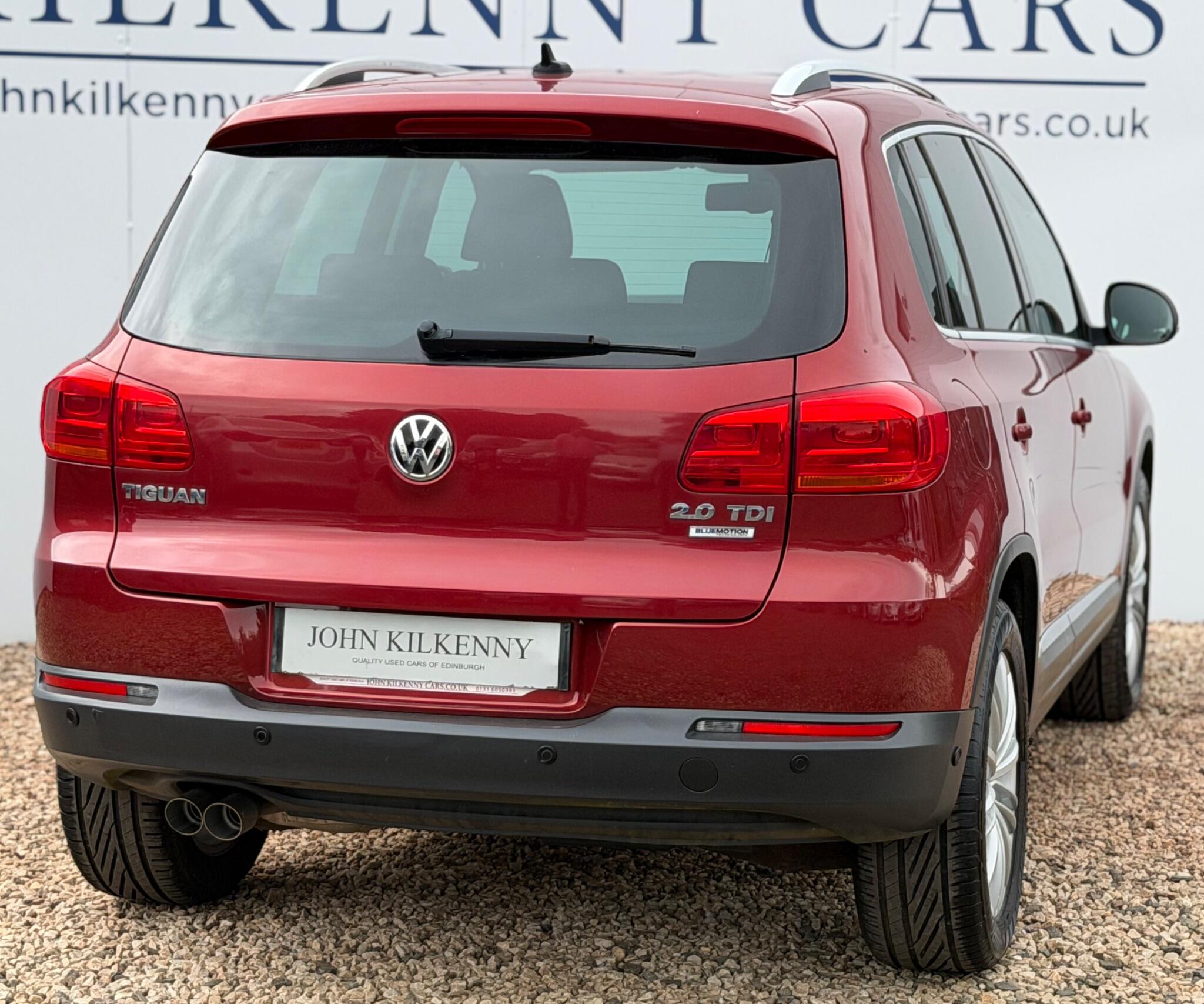 Volkswagen Tiguan view 6