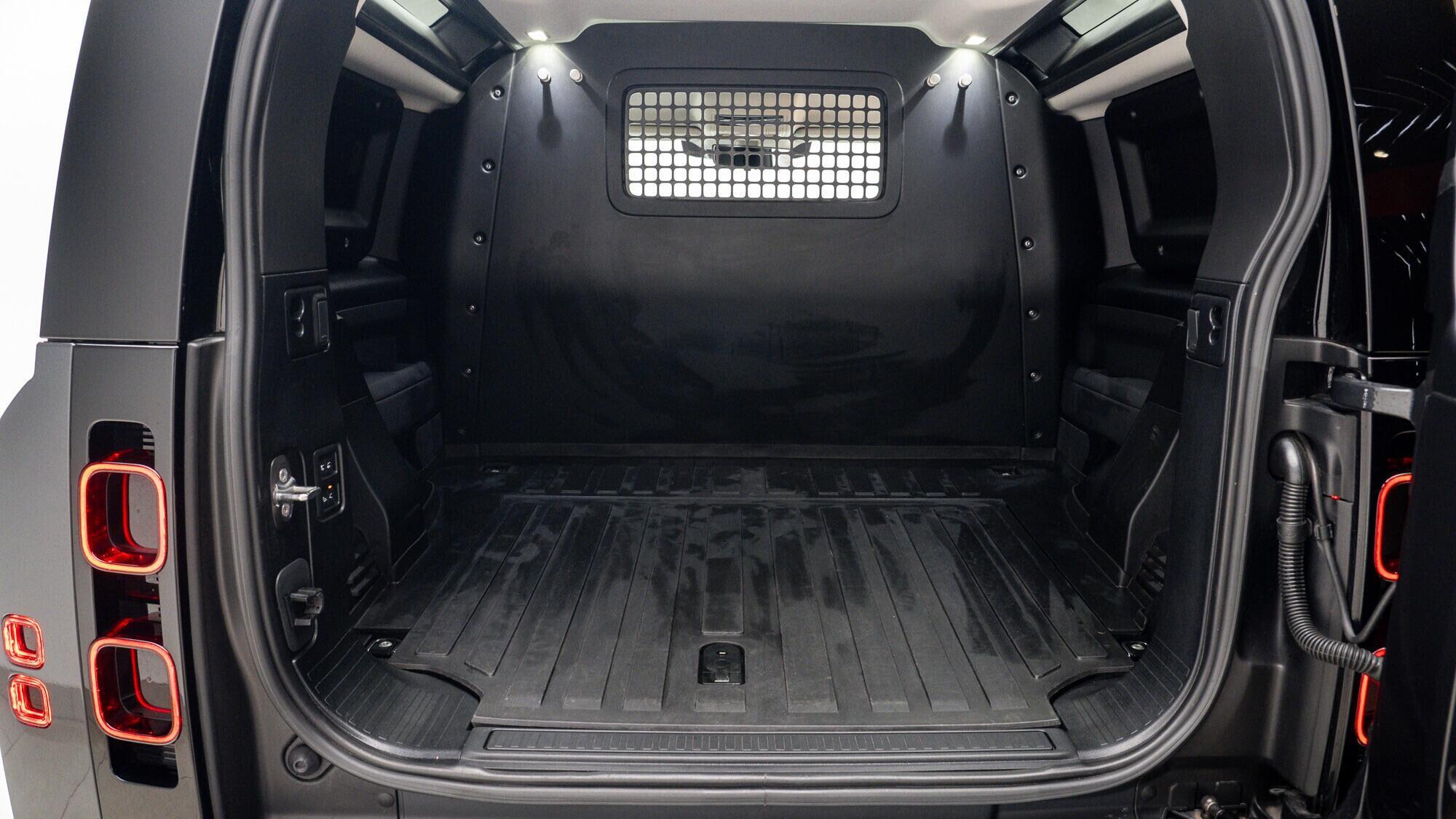Land Rover Defender view 7