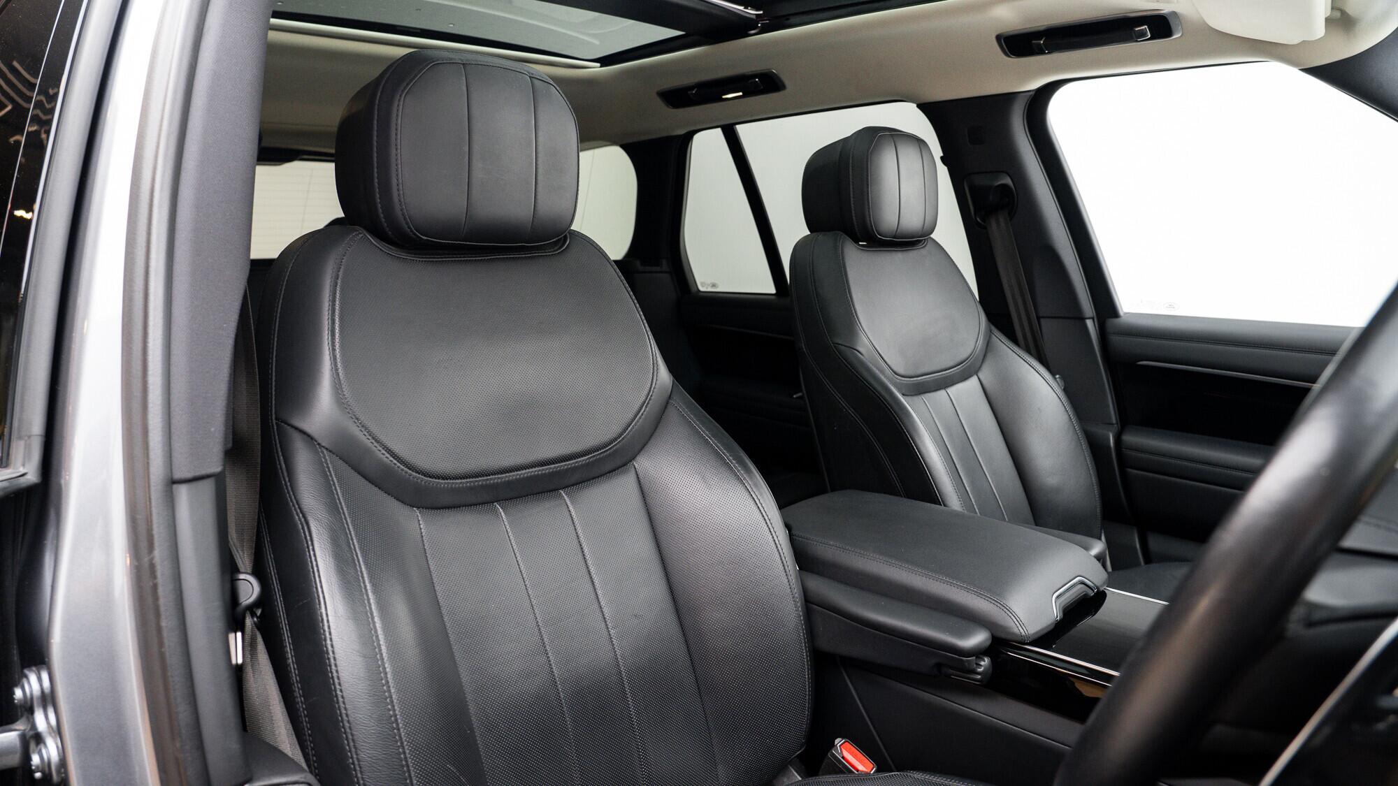 Land Rover Range Rover view 6