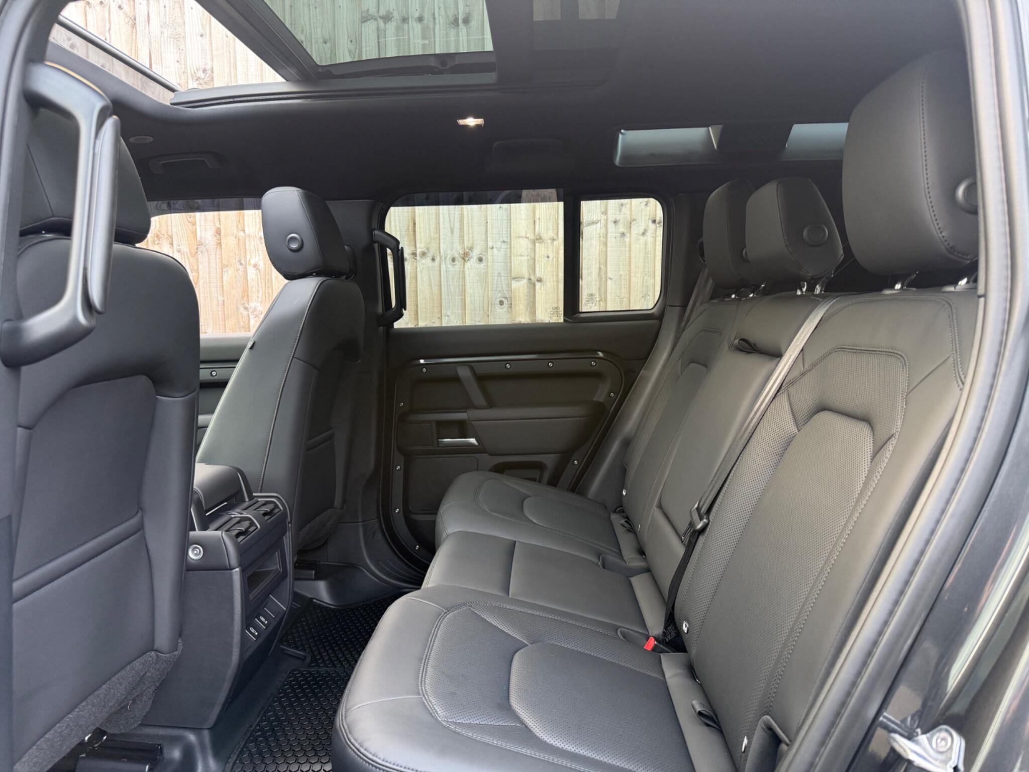 Land Rover Defender view 12