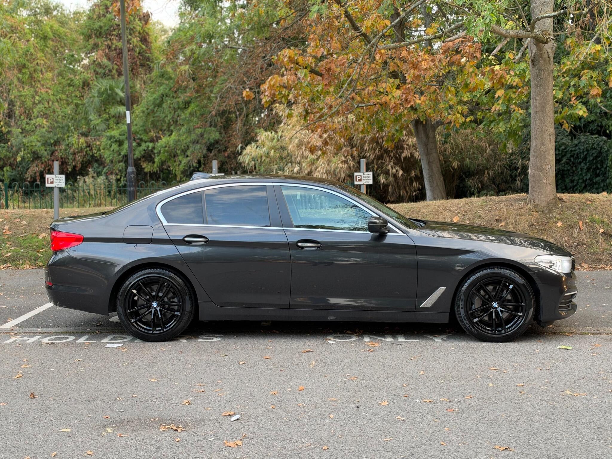 BMW 5 Series view 3