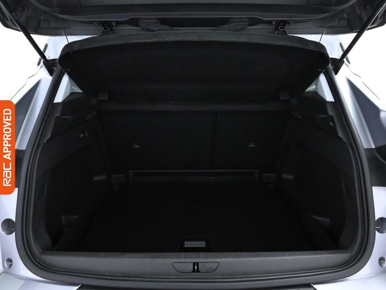 Vauxhall Grandland X view 26