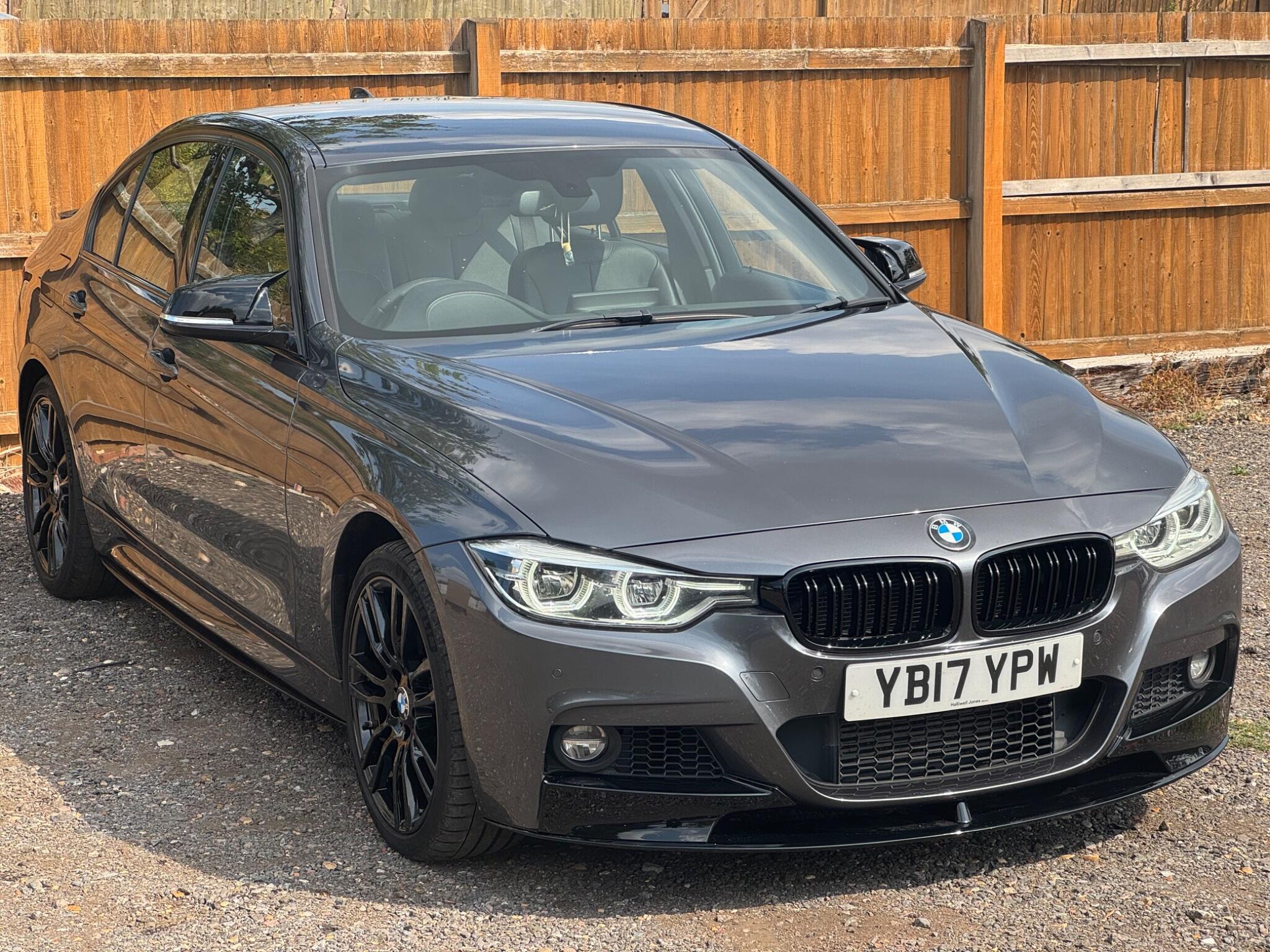 BMW 3 Series view 5