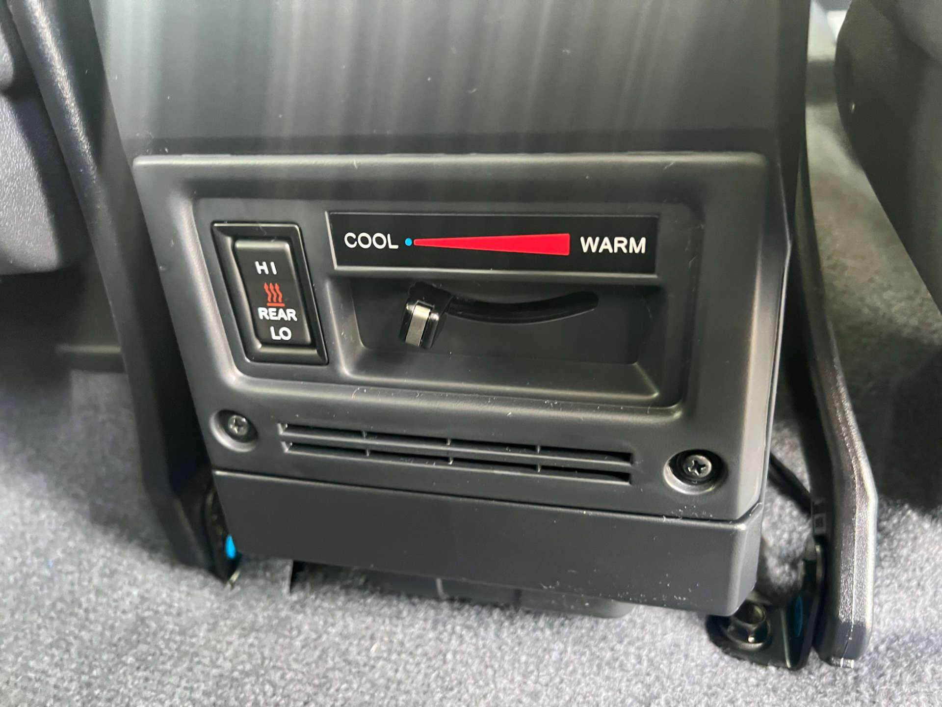 Toyota Land Cruiser view 35