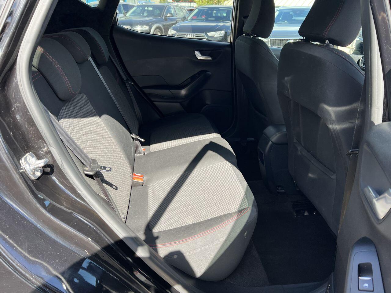 Ford Fiesta view 17