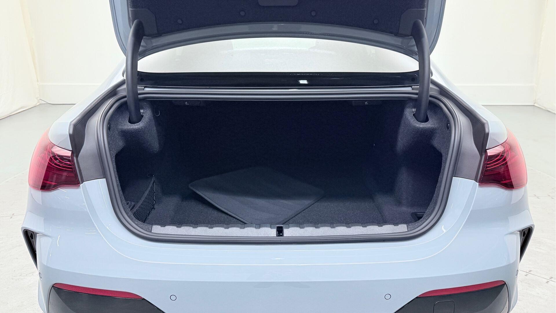 BMW 4 Series view 13