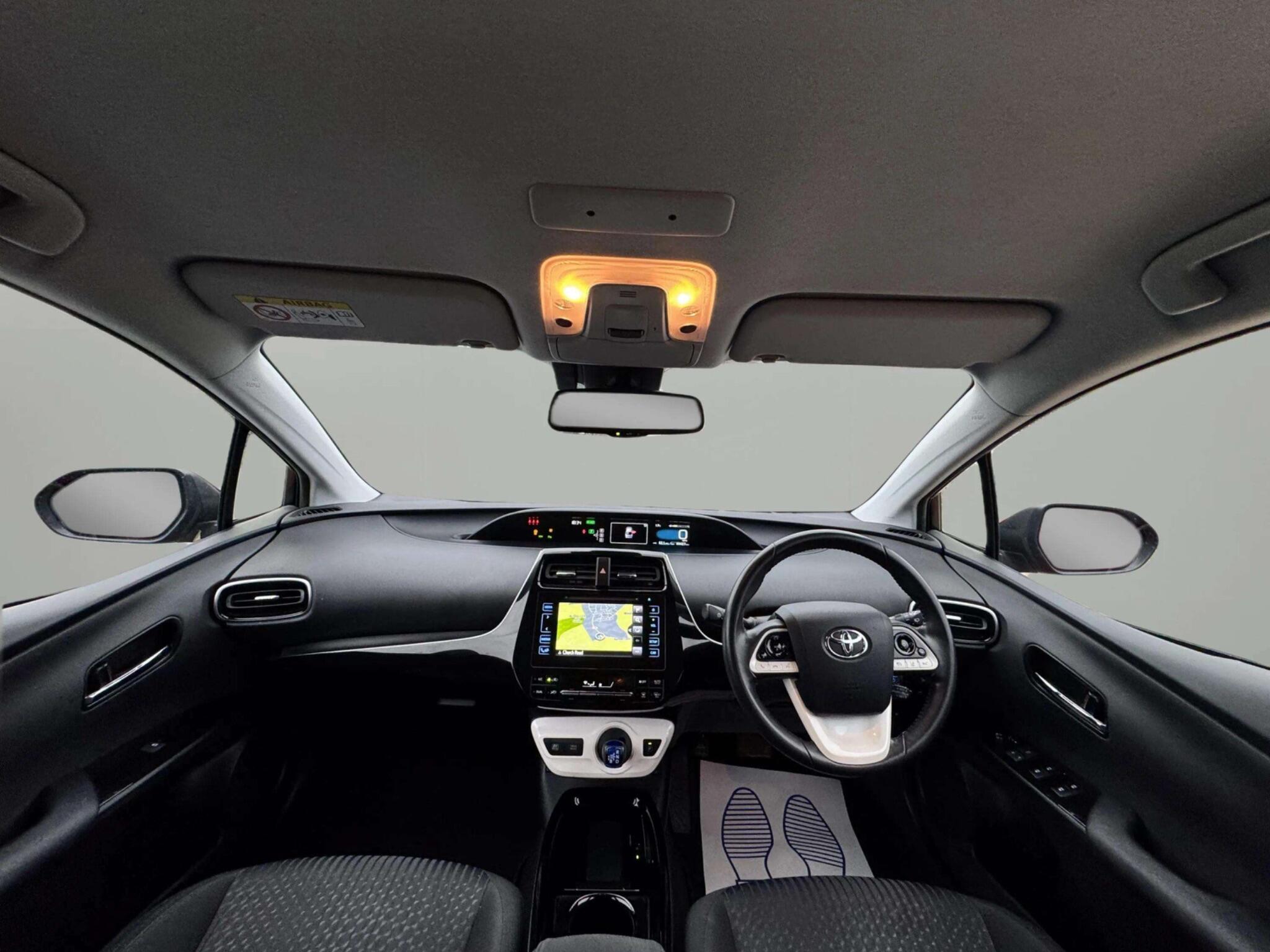 Toyota Prius view 31