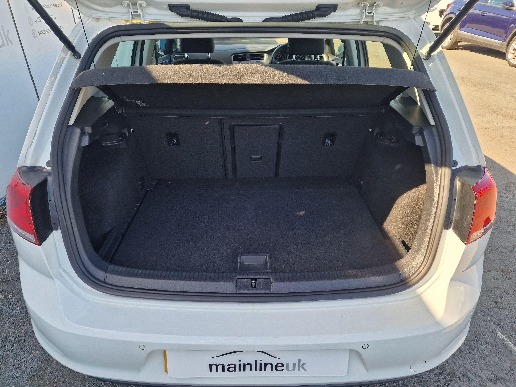 Volkswagen Golf view 47