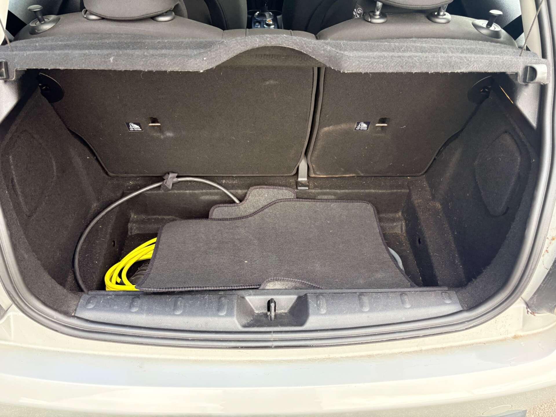 Mini Electric Hatch view 18