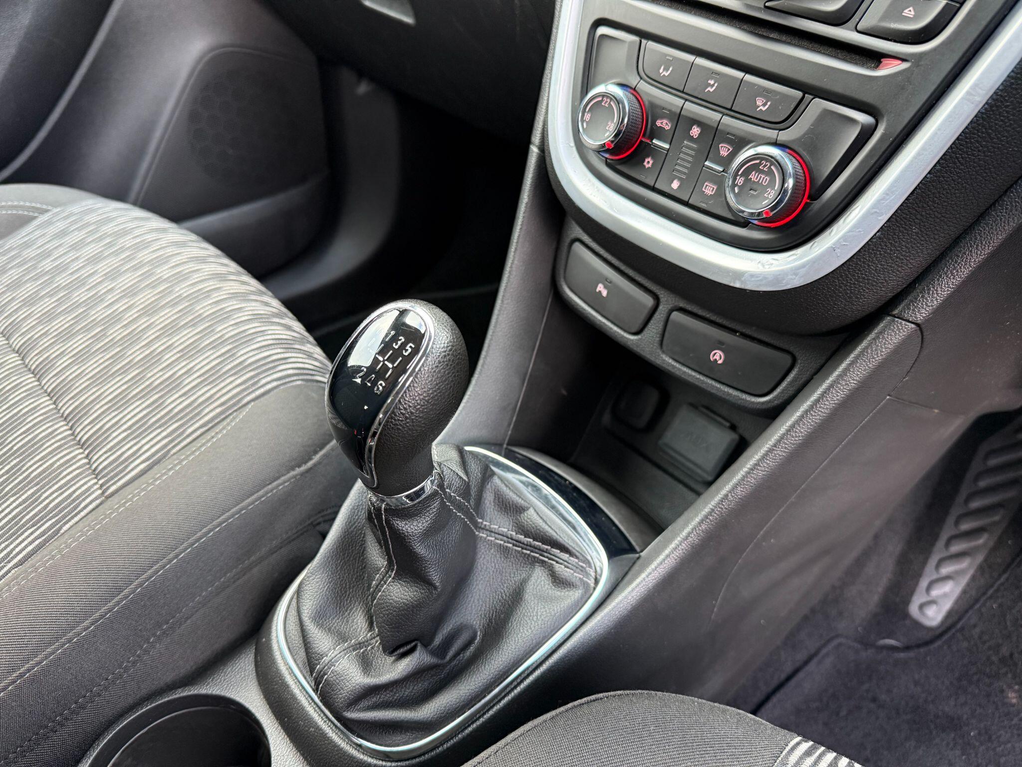 Vauxhall Mokka view 32