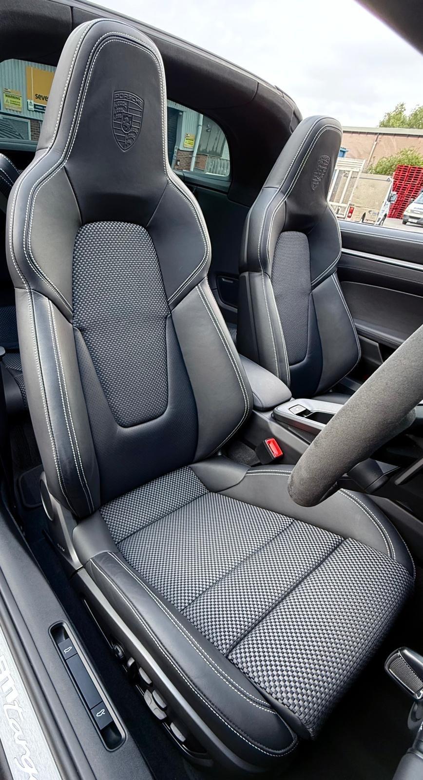 Porsche 911 view 82