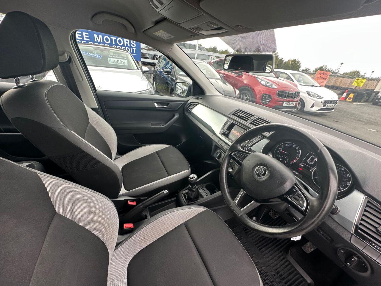 Skoda Fabia view 2