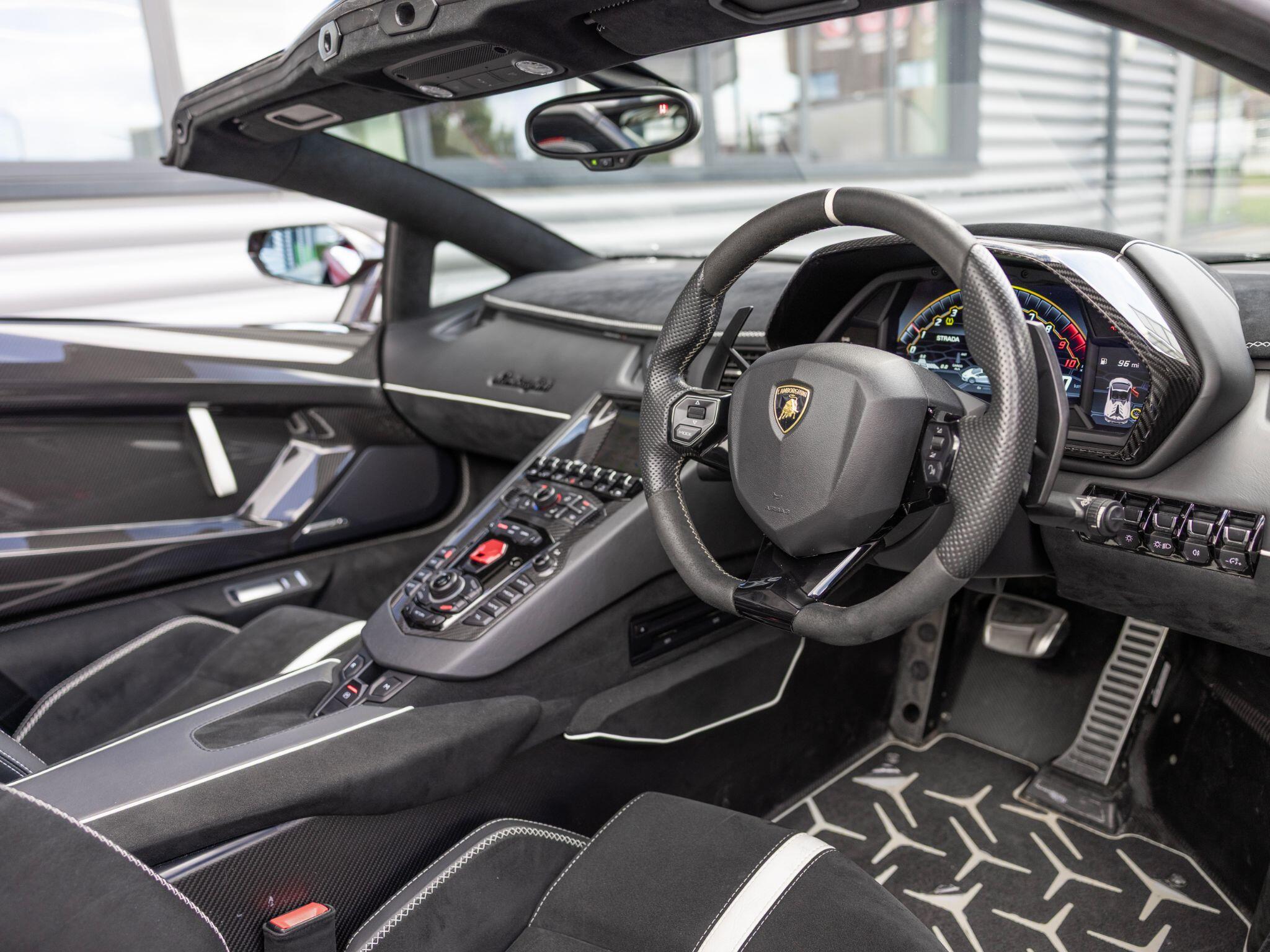 Lamborghini Aventador view 32