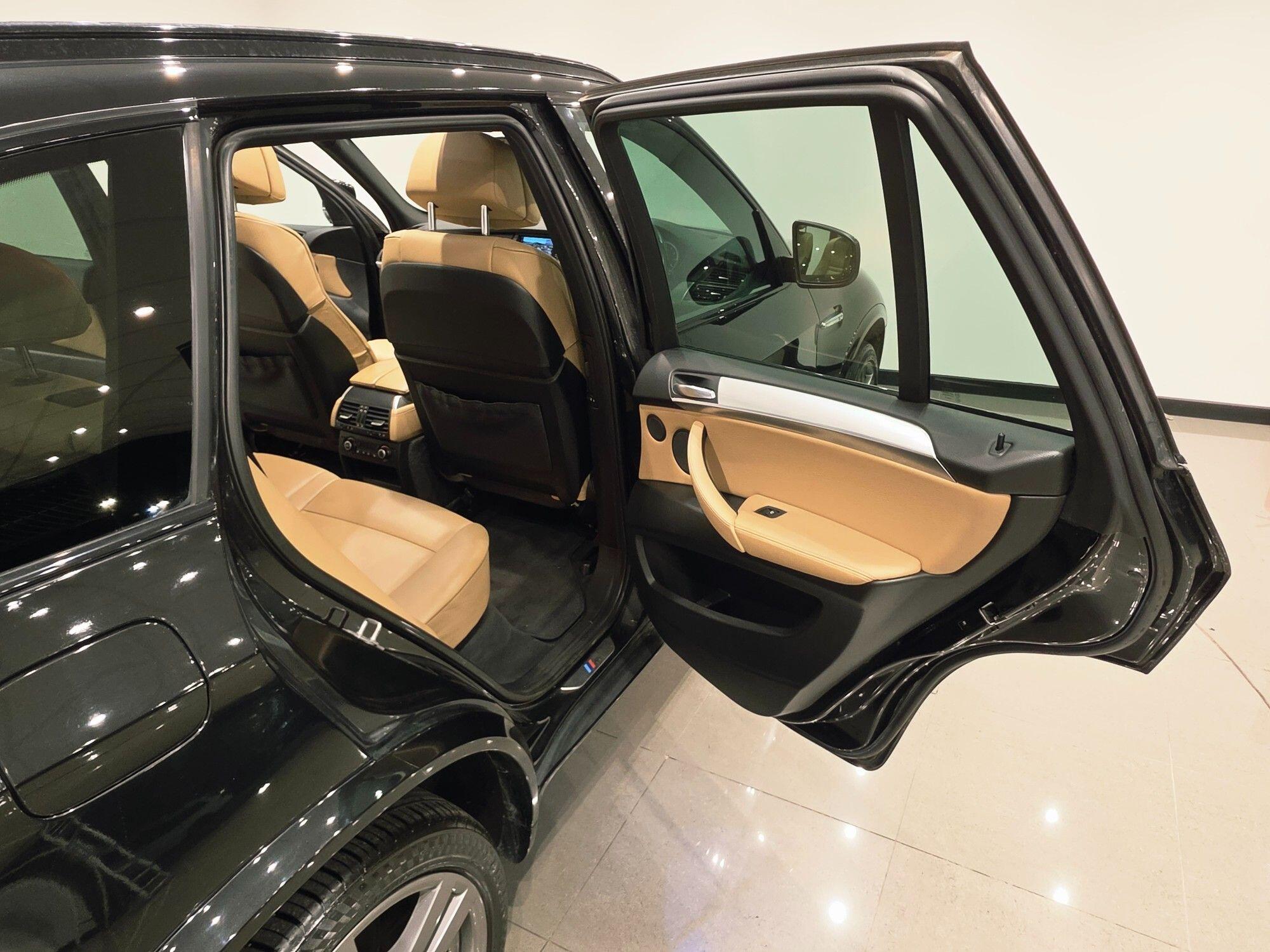 BMW X5 M view 56