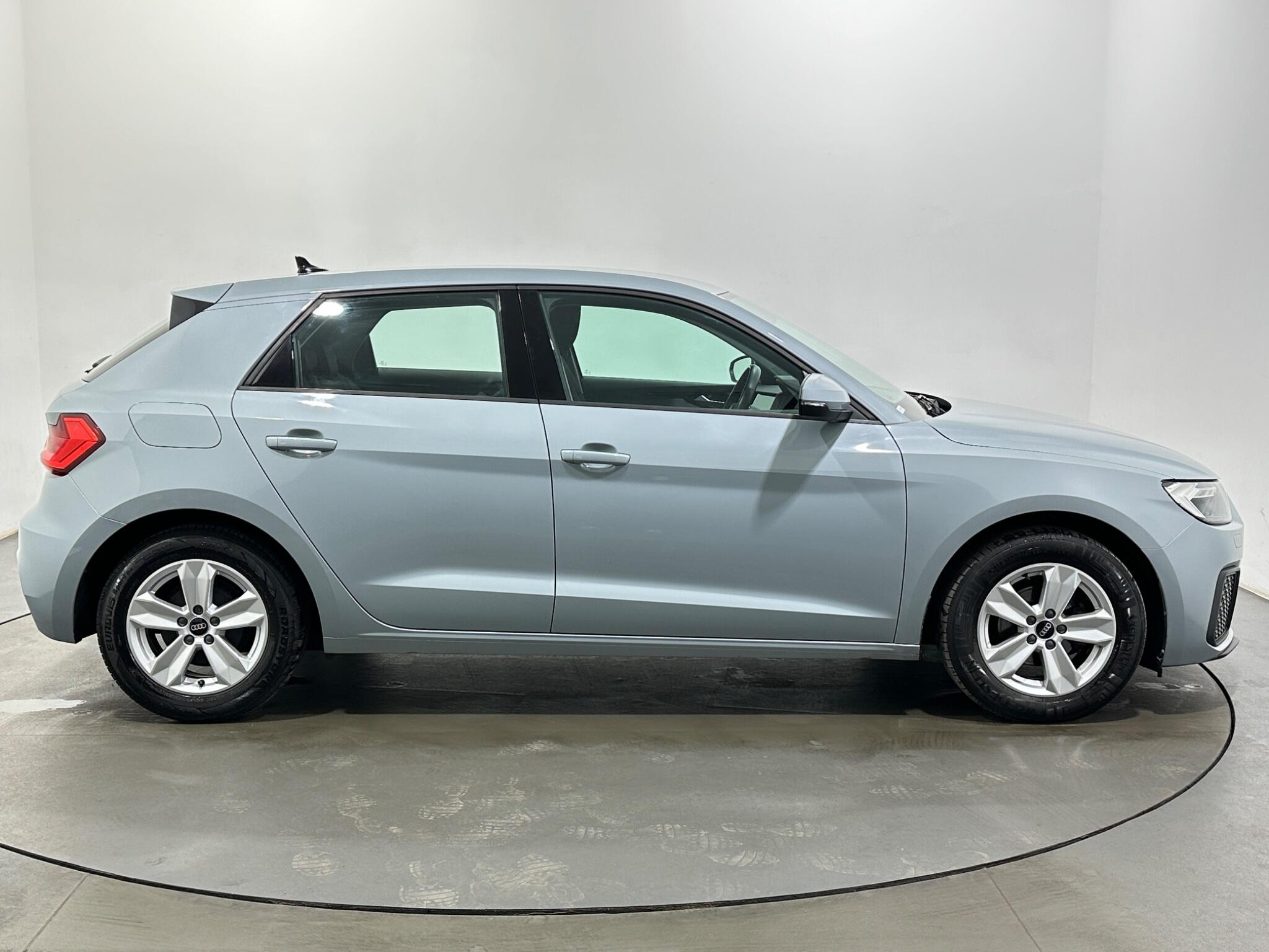 Audi A1 view 9