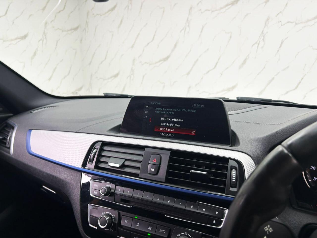 BMW 1 Series view 15