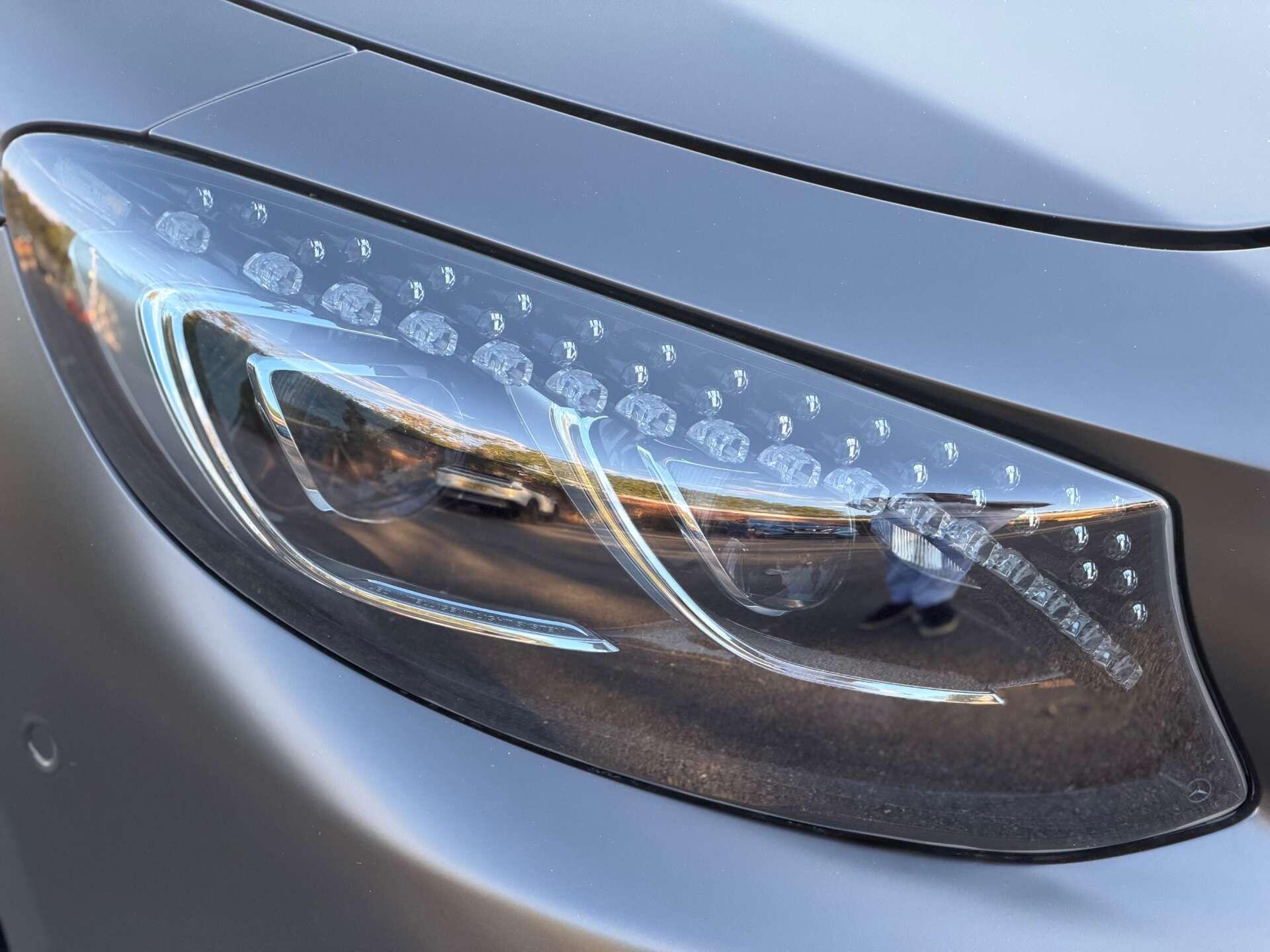 Mercedes-Benz S-Class view 9
