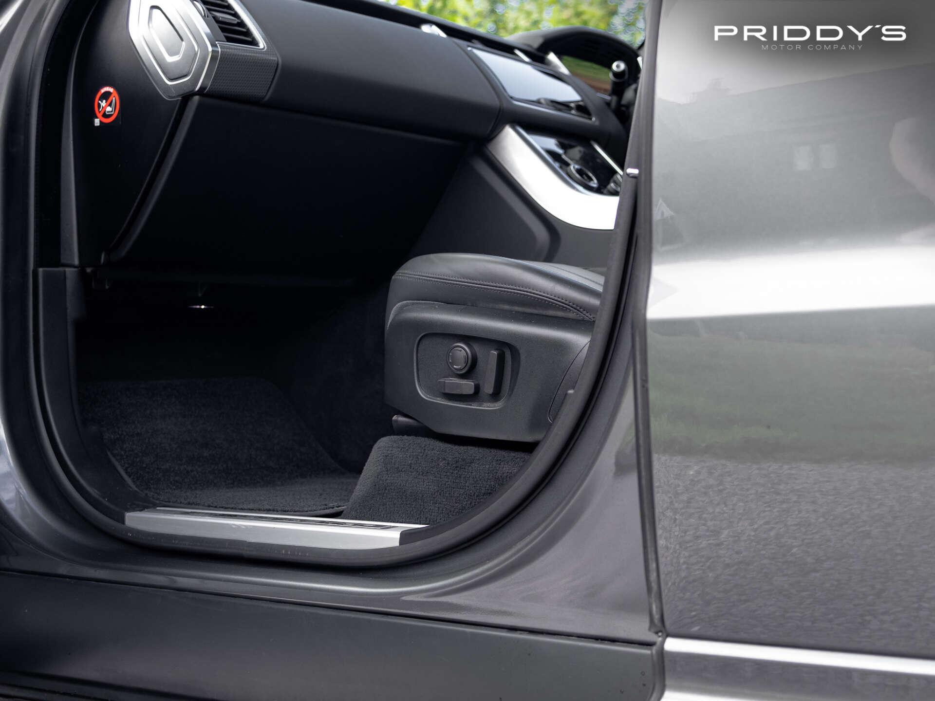 Land Rover Range Rover Sport view 34