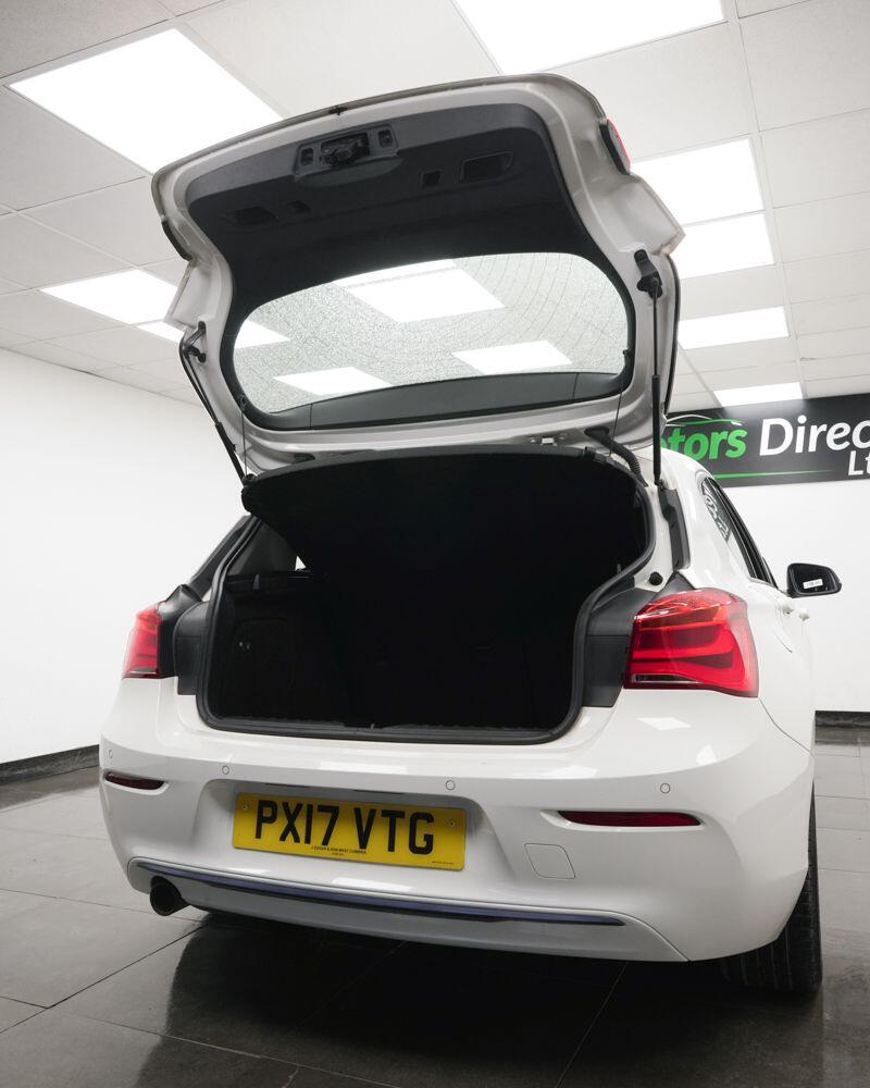 BMW 1 Series view 22
