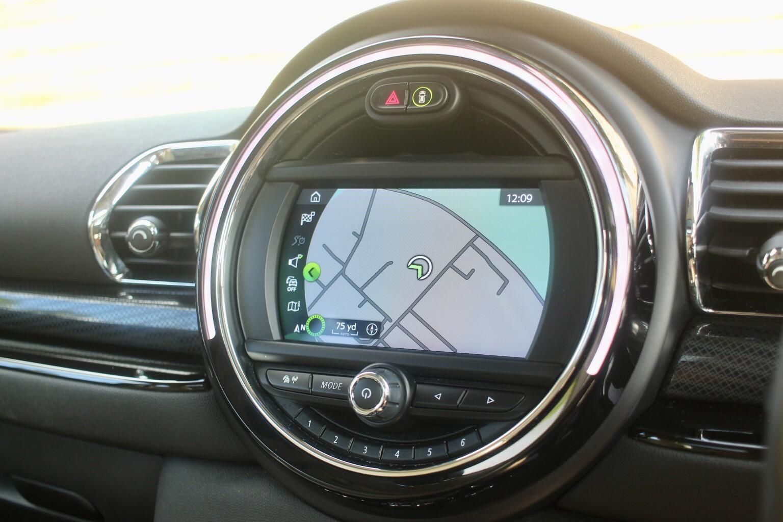 Mini Clubman view 19
