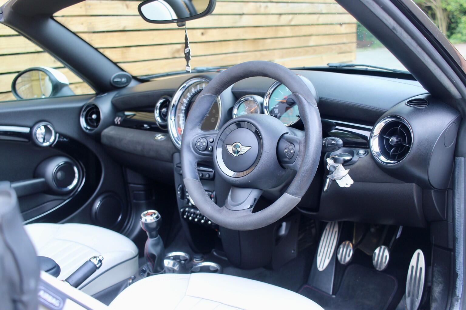 Mini Roadster view 3