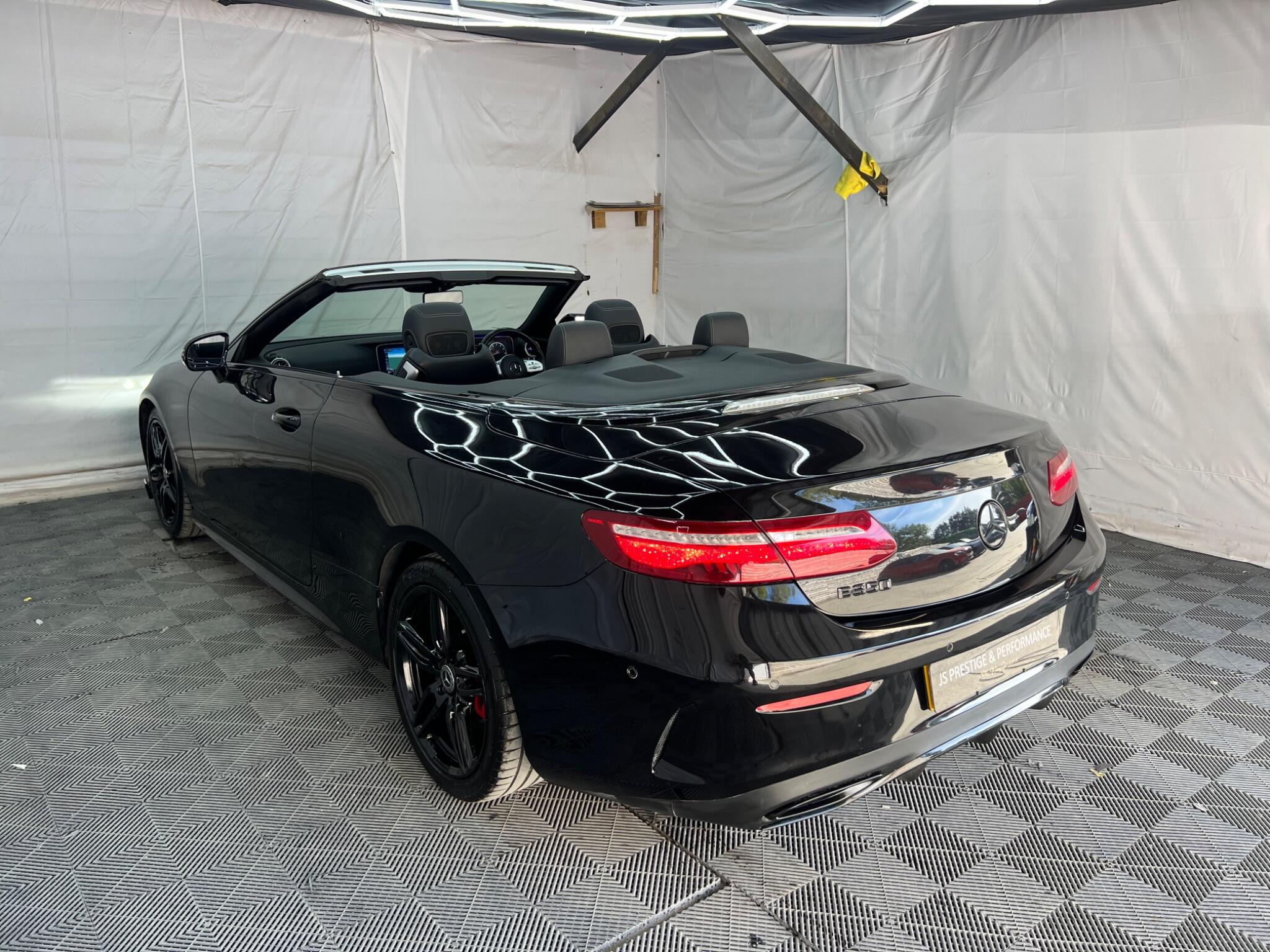 Mercedes-Benz E Class view 4