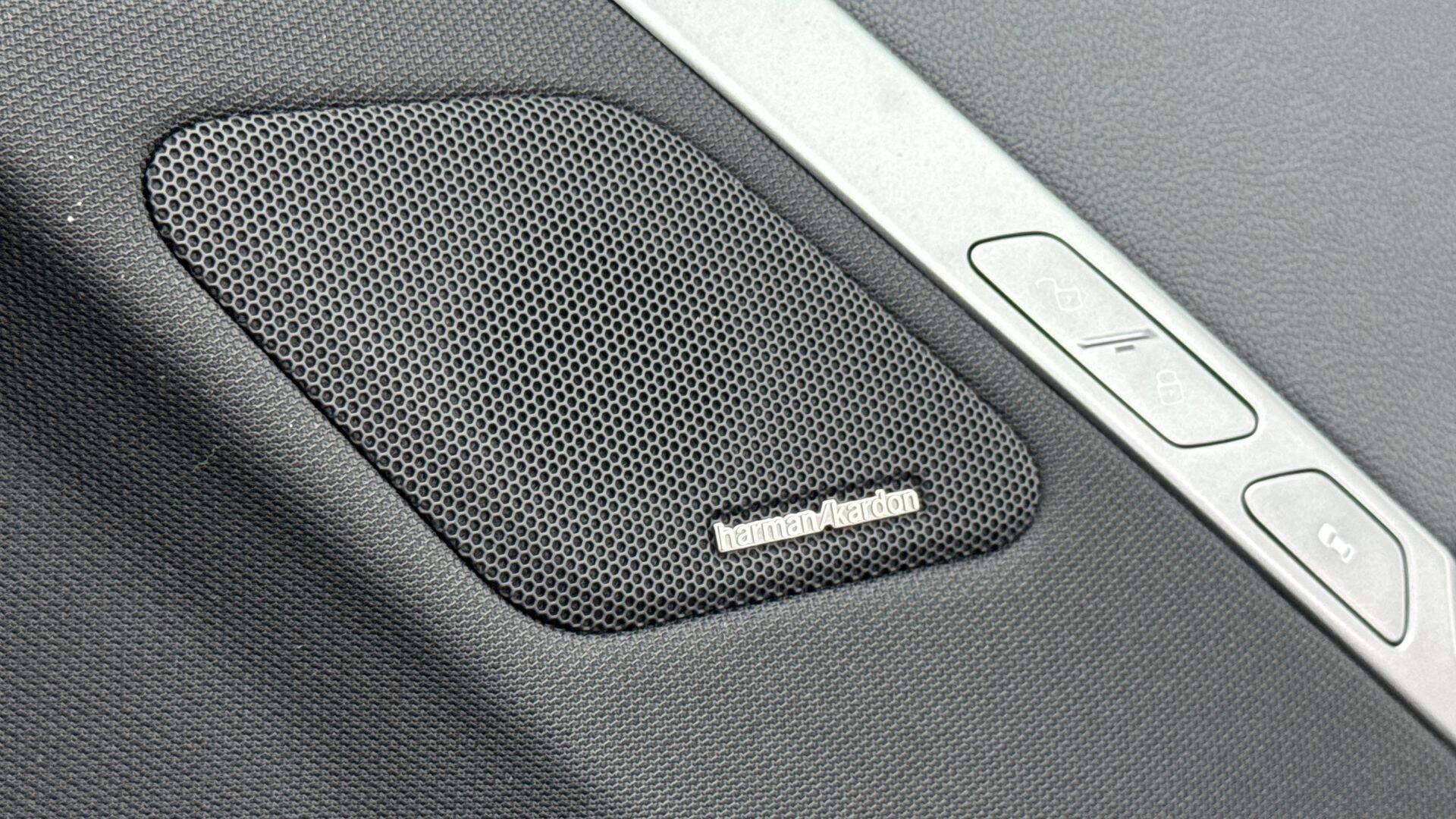 BMW iX view 21