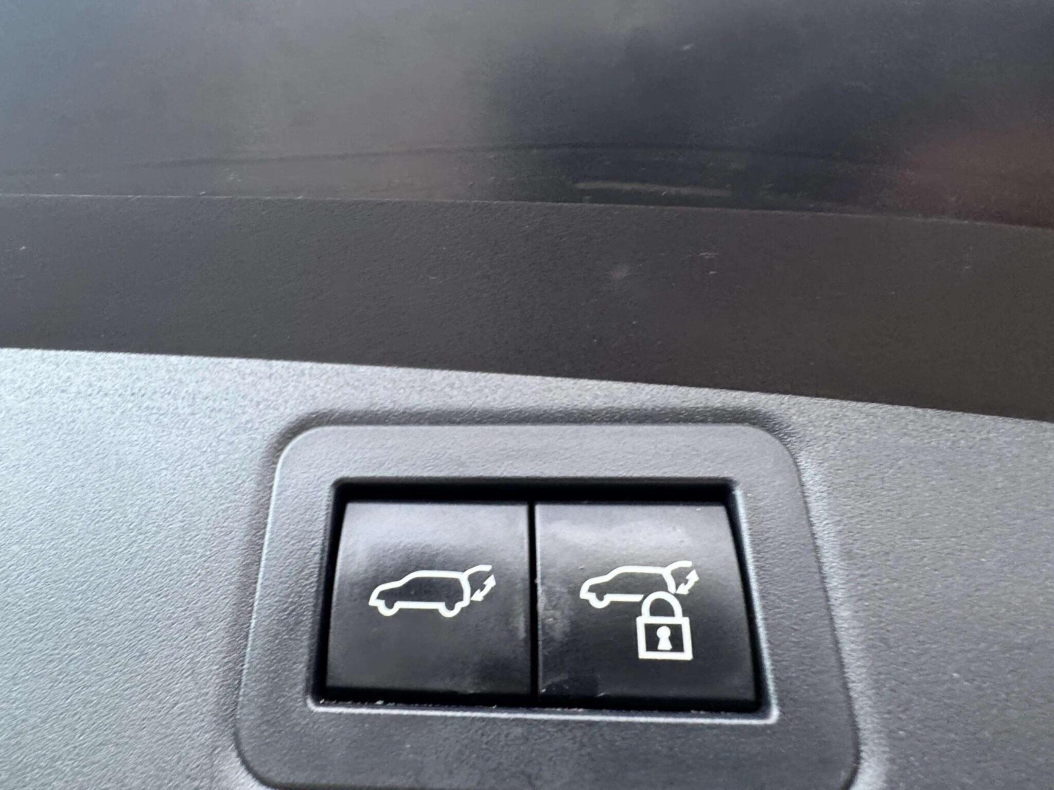 Toyota Corolla view 80