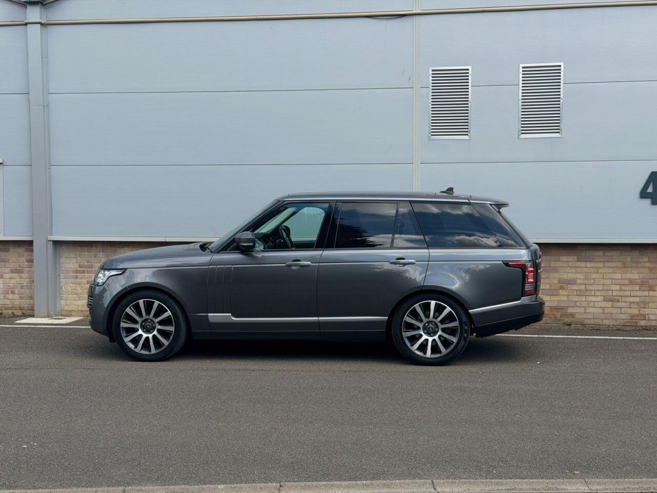Land Rover Range Rover view 131