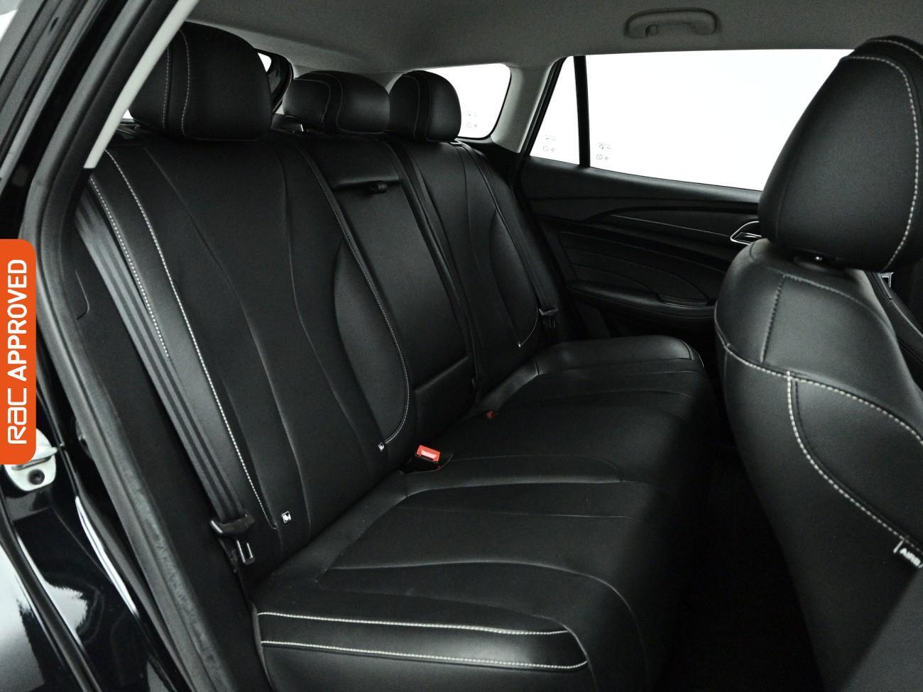 MG MG5 view 13